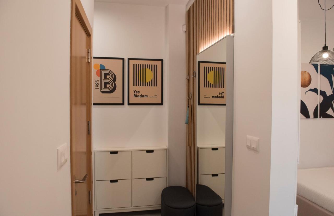 Top Center Designer Studio Apartment Sofia Exterior photo